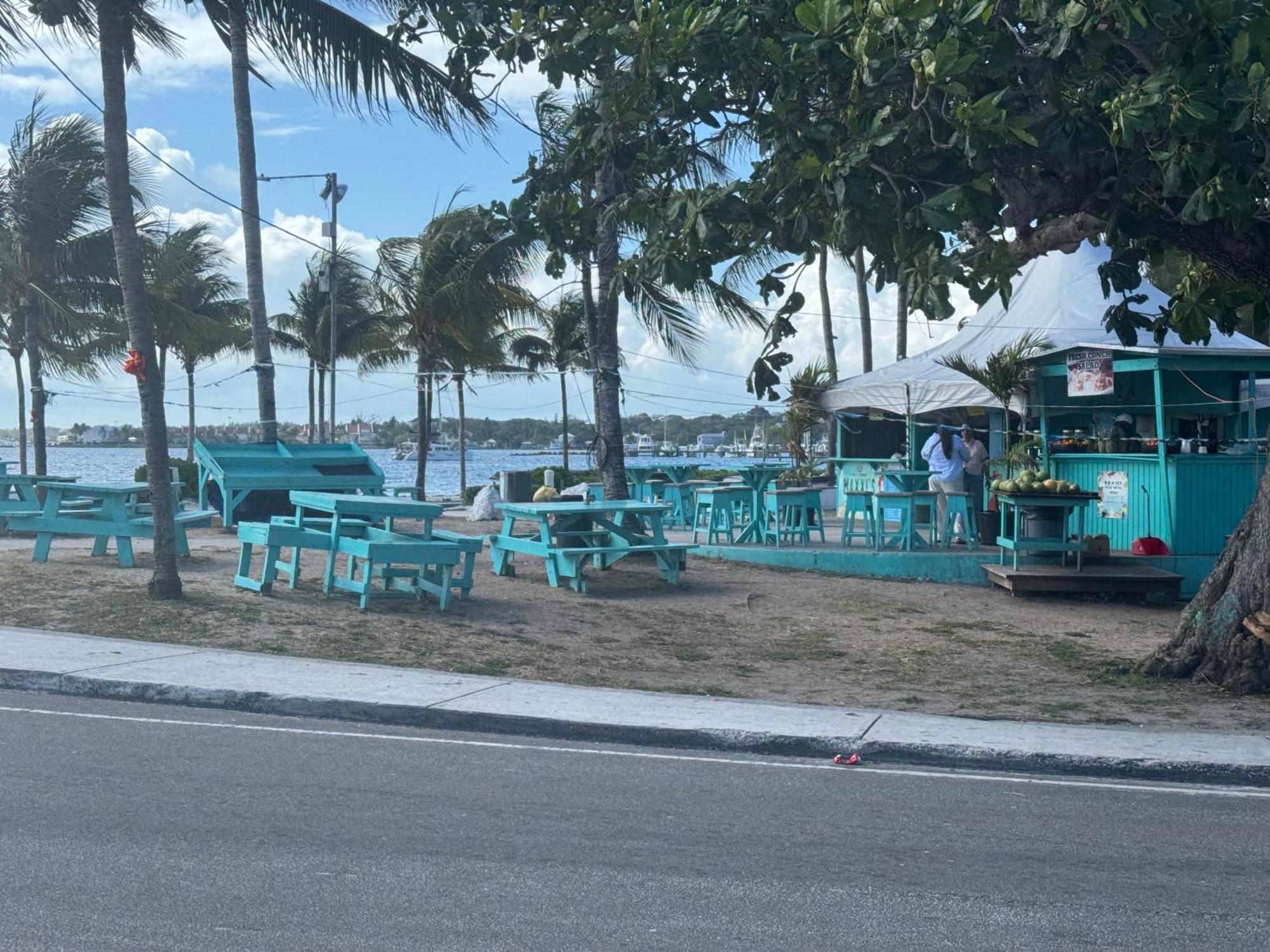 Bella Signature * Nassau